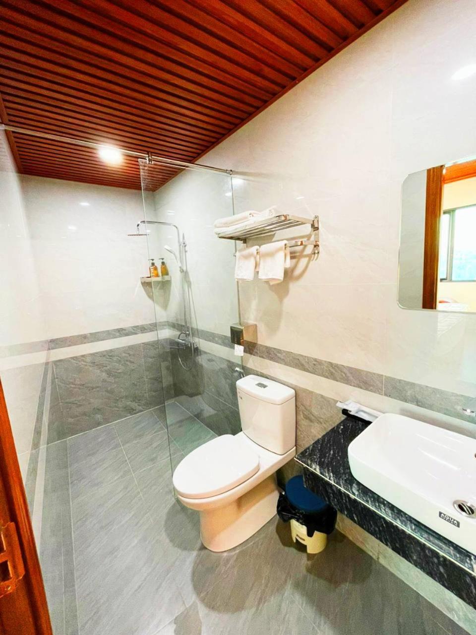 Tuan Nam Hotel ハイフォン エクステリア 写真