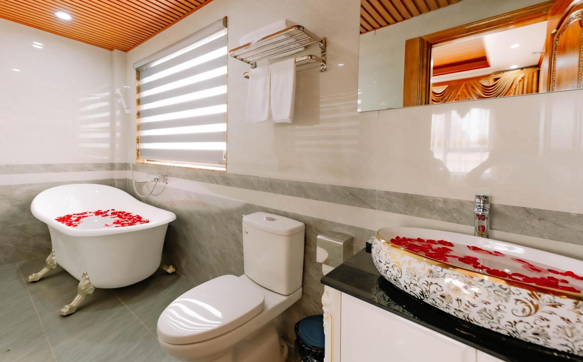 Tuan Nam Hotel ハイフォン エクステリア 写真